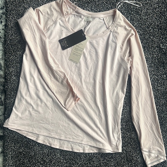 CALIA by Carrie Underwood Tops - NWT Calia top Light Peach Long Sleeve Women's workout tee size Medium
